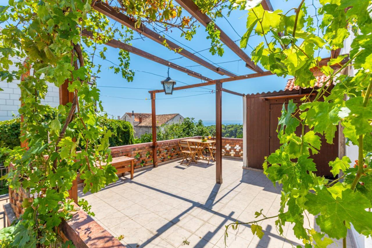 Guesthouse Isabel La Catolica Dubrovnik Eksteriør bilde