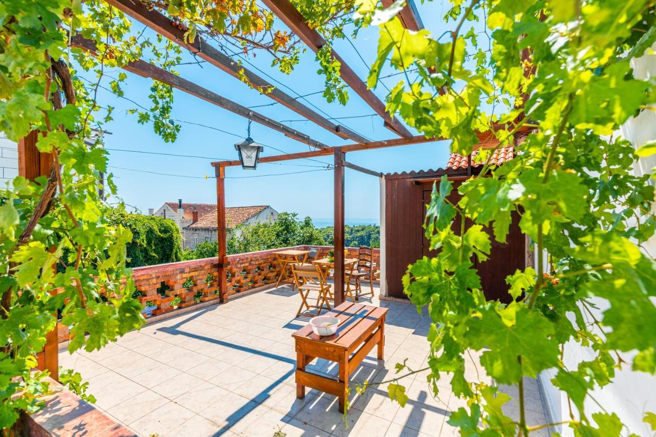 Guesthouse Isabel La Catolica Dubrovnik Eksteriør bilde