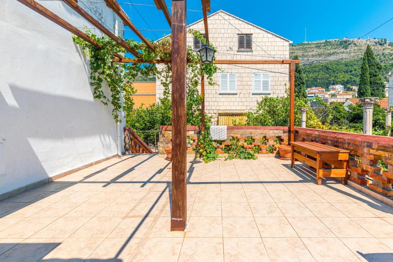 Guesthouse Isabel La Catolica Dubrovnik Eksteriør bilde