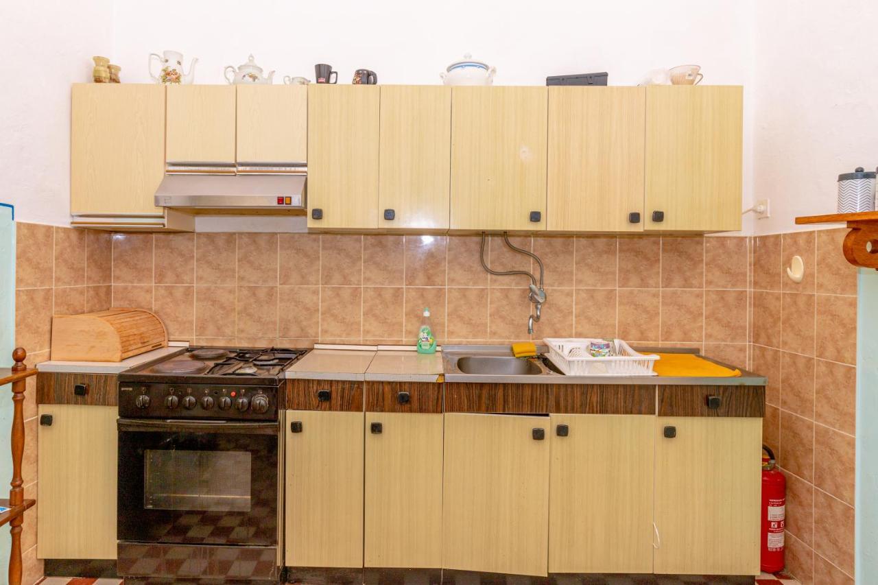 Guesthouse Isabel La Catolica Dubrovnik Eksteriør bilde